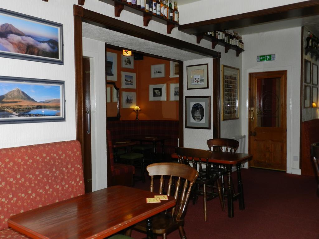 Highlander Inn Craigellachie Esterno foto